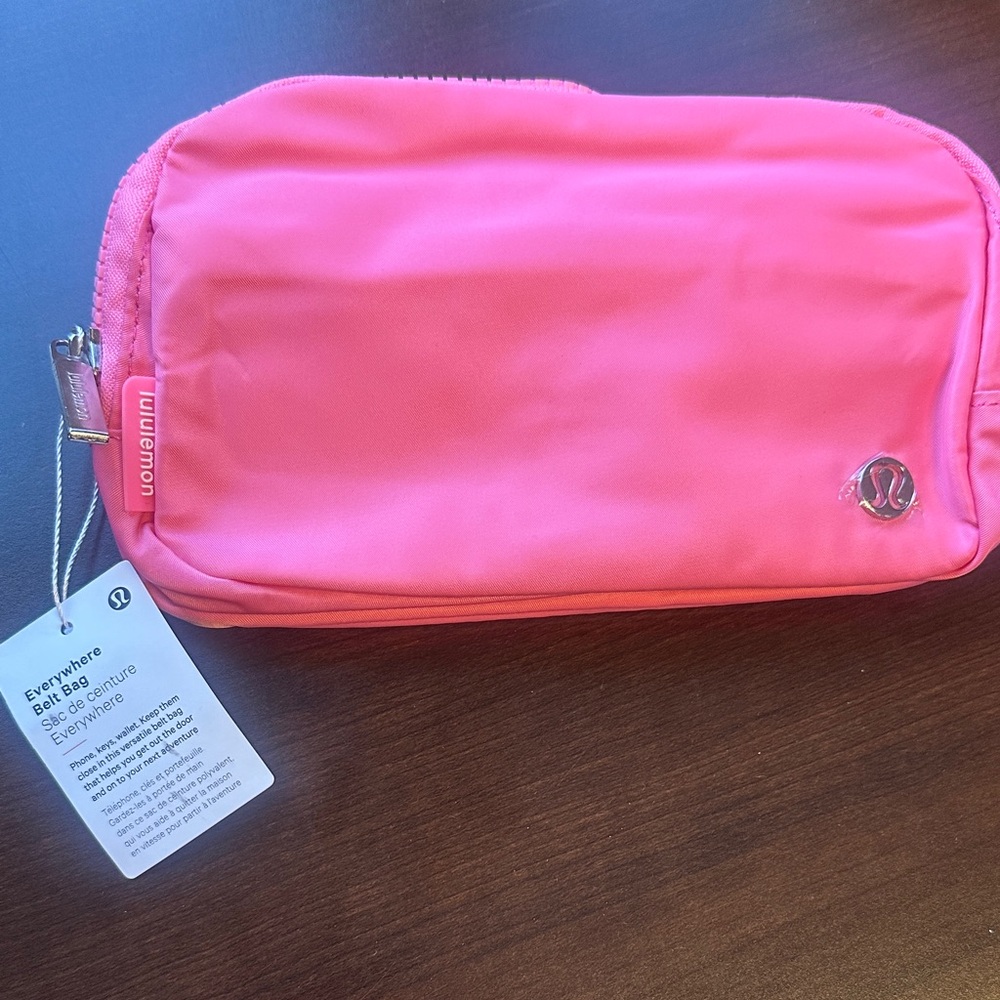 Lululemon Athletica Vibrant Pink 1L Belt Bag